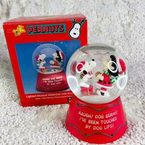 Snoopy Kissing Lucy Kurt Adler San Francisco Musical Snow Globe Waterball WORKS